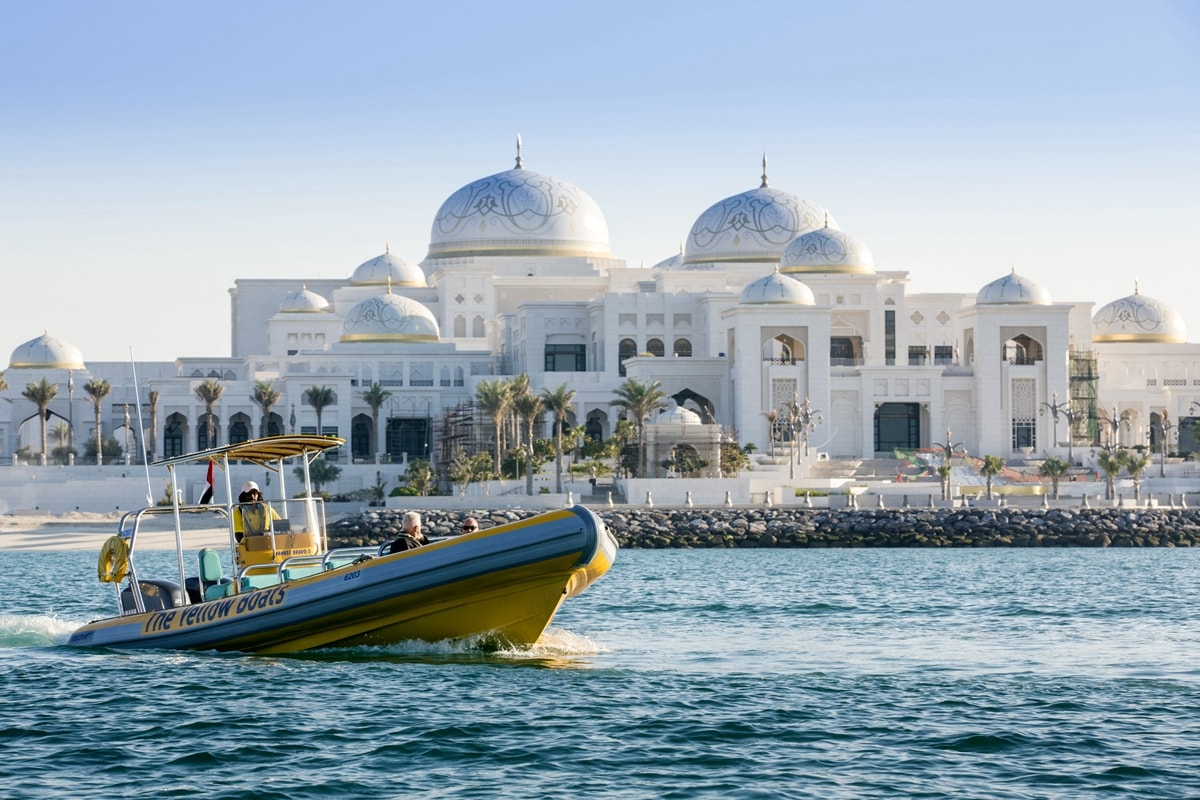 Yellow Boat Tour in Abu Dhabi